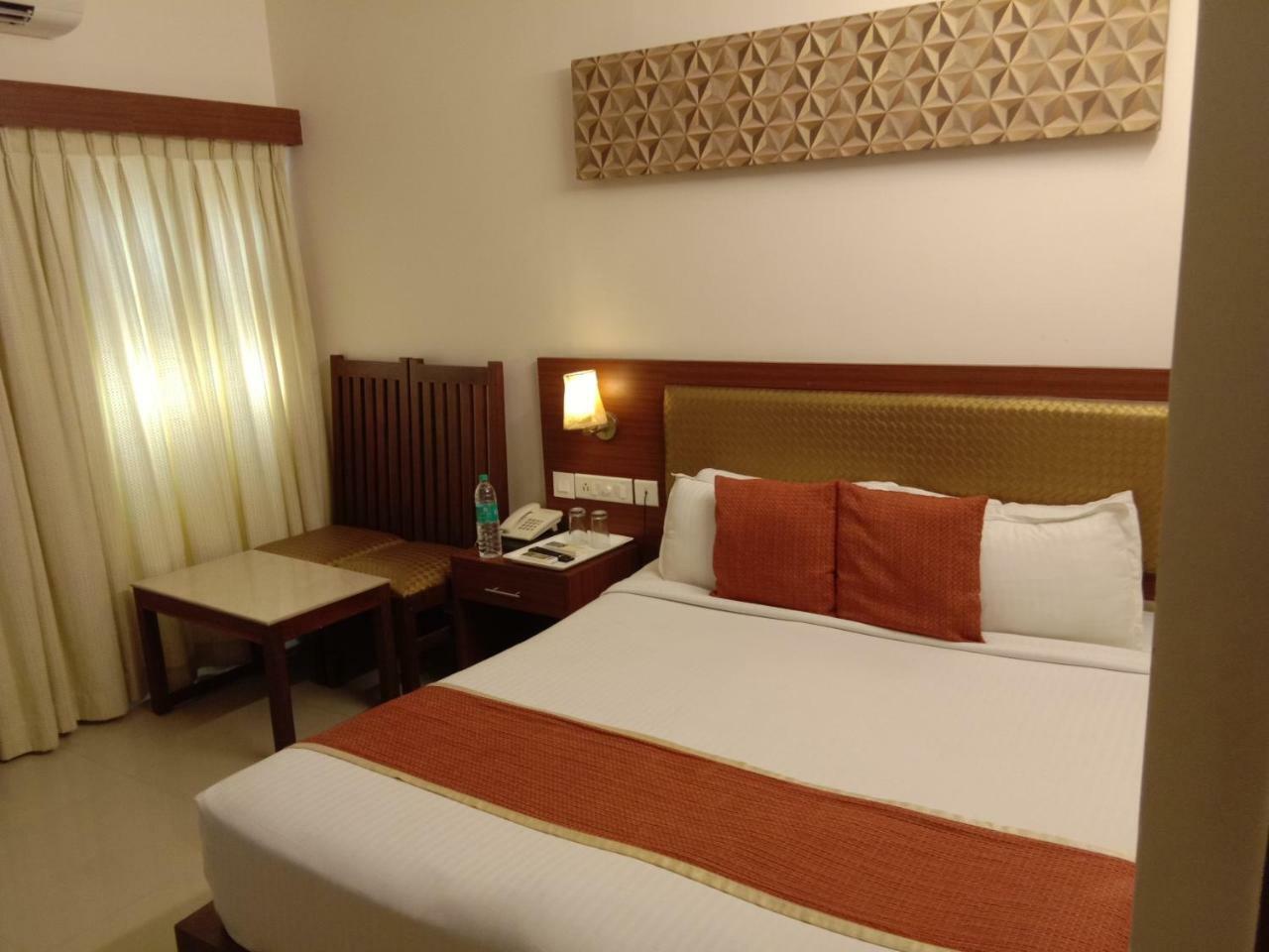Hotel The Gopinivas Grand Komoryn Zewnętrze zdjęcie